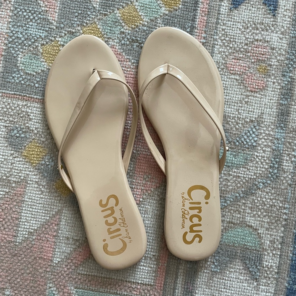 Circus by Sam Edelman Flip Flops